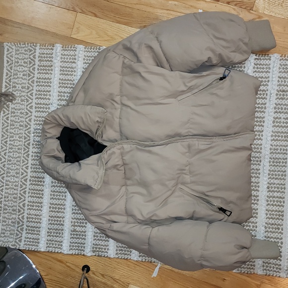 Puffer jacket - Picture 1 of 4